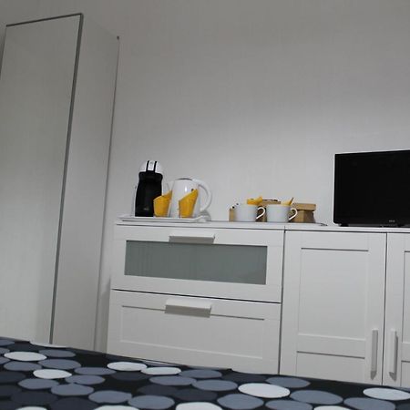 Gli Oleandri Hotell Bellano Exteriör bild