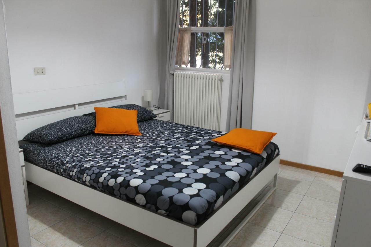 Gli Oleandri Hotell Bellano Exteriör bild
