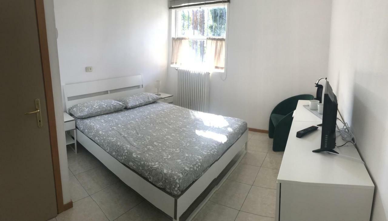 Gli Oleandri Hotell Bellano Exteriör bild