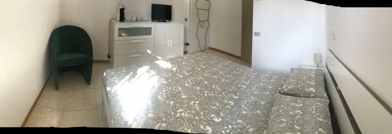 Gli Oleandri Hotell Bellano Exteriör bild