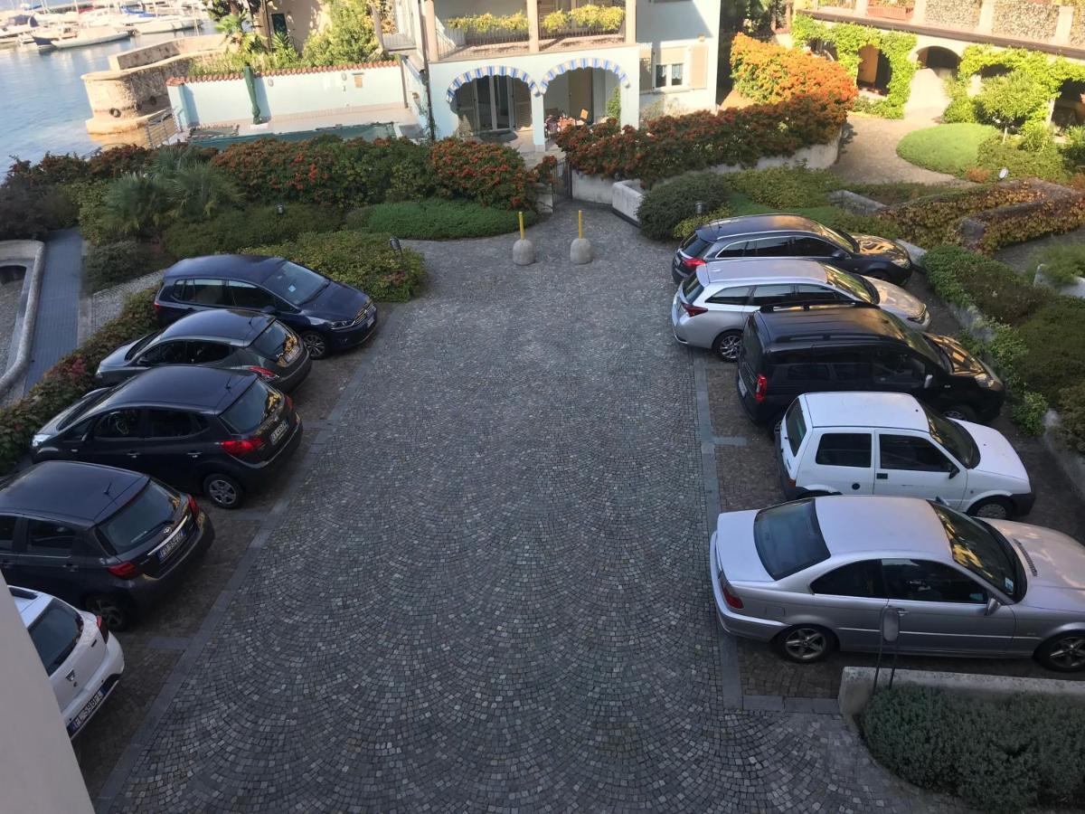 Gli Oleandri Hotell Bellano Exteriör bild